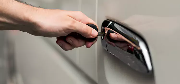 Why Choose Our Auto Locksmith Team in Uniondale, NY?